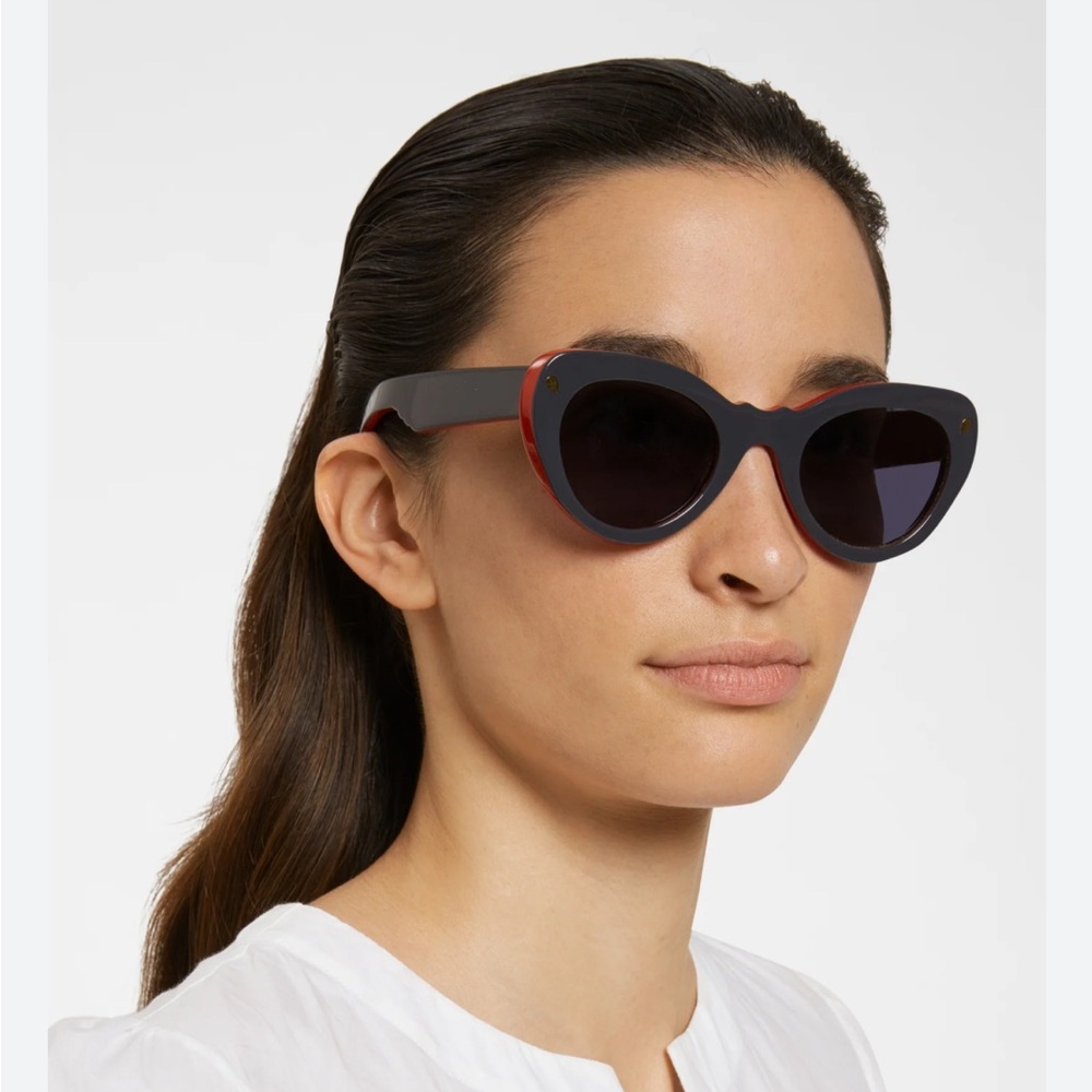 Lucy Folk Wingspan sunglasses Navy and red